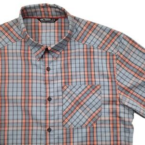 Arc'teryx Pathline Short Sleeve Button Up Shirt 13487 Blue Plaid Mens Medium